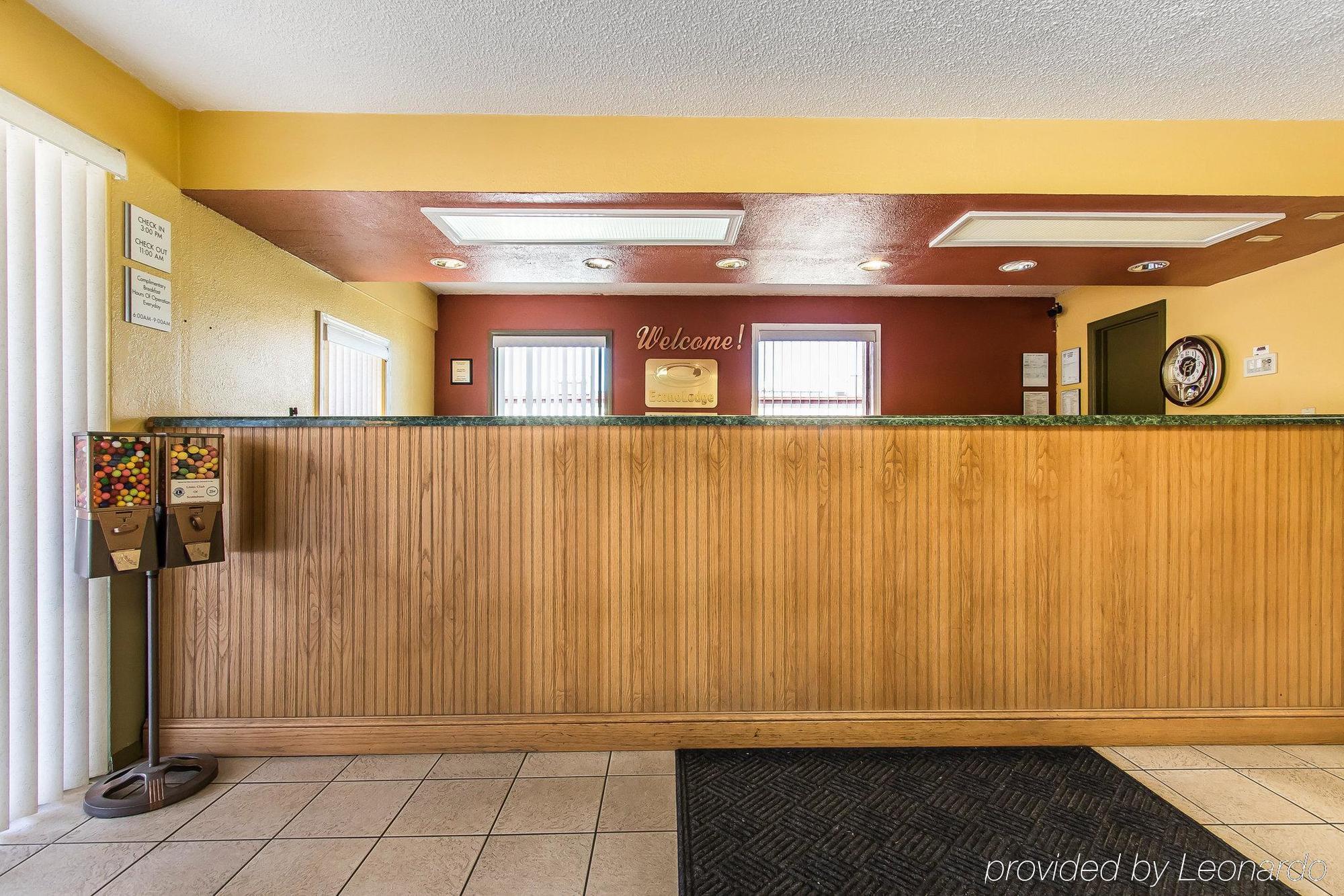 Econo Lodge Скотсборо Экстерьер фото