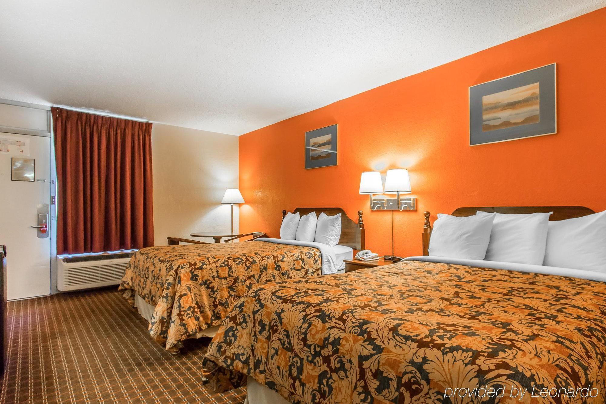 Econo Lodge Скотсборо Экстерьер фото